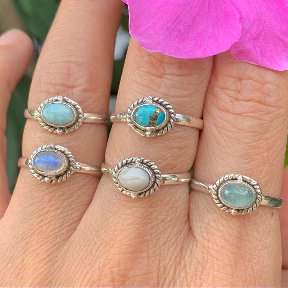 Moonstone Ring Sterling Silver - Picture 8 of 8